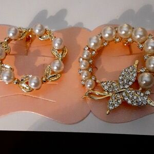 Brooches. Set OF 2. Pearls And Rhinestones.